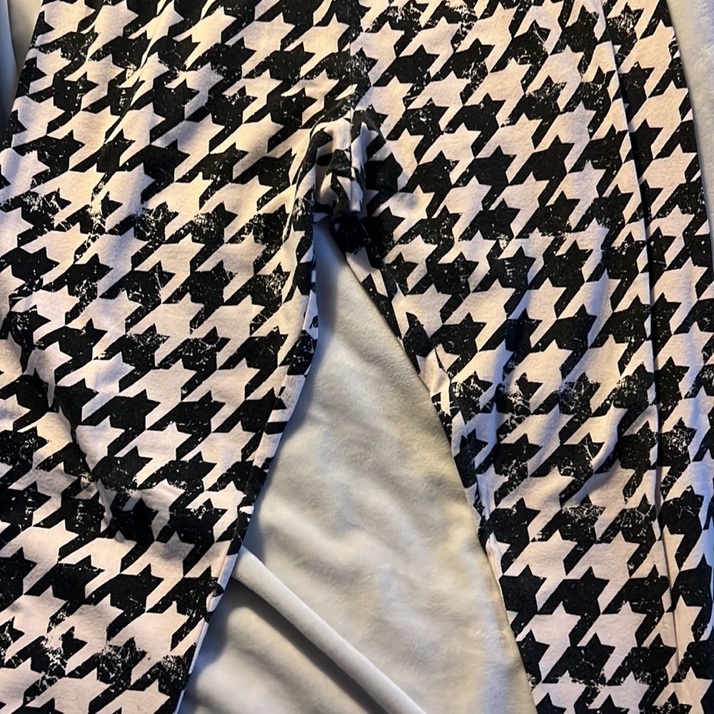 No Boundaries, stretchy tights,L - Picture 4 of 11